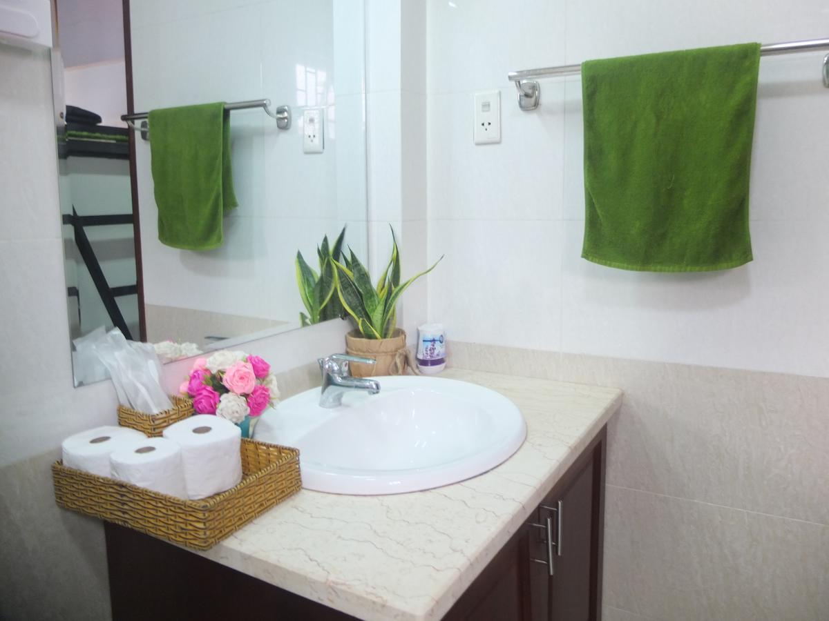 S Phuot Airport Hostel Ho Chi Minh City Bagian luar foto