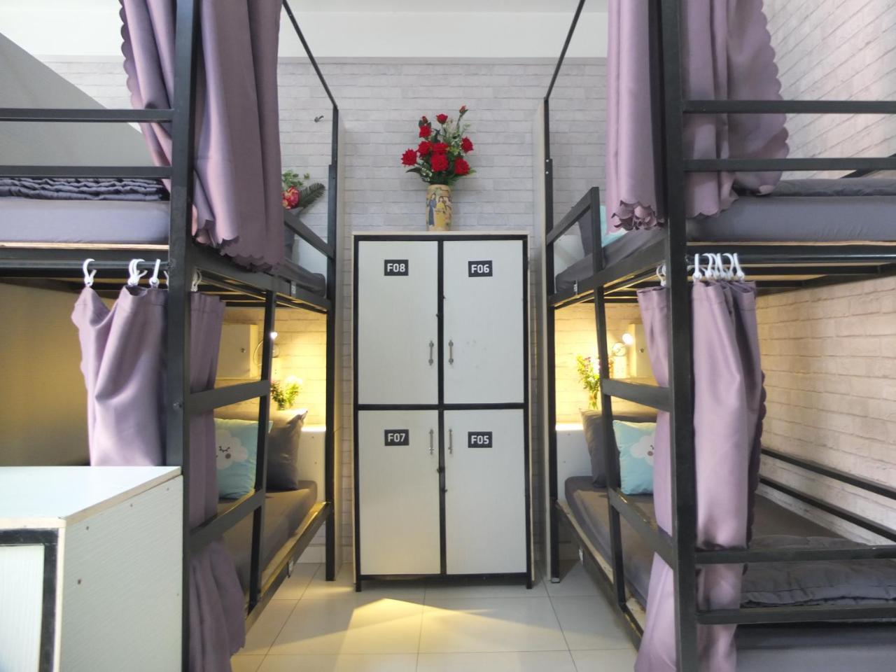 S Phuot Airport Hostel Ho Chi Minh City Bagian luar foto
